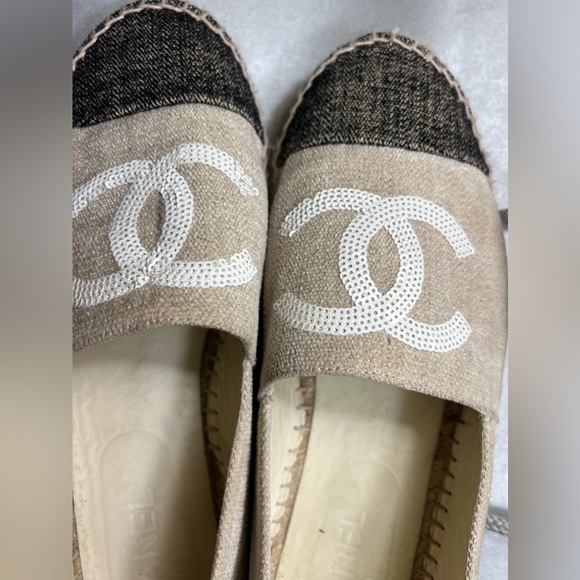 Chanel CC Espadrilles. Size 41. Made in Spain. Neutral and black. - Picture 2 of 13